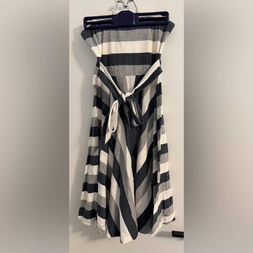 American Eagle Outfitters Gray and White Strapless Dress - Size Small